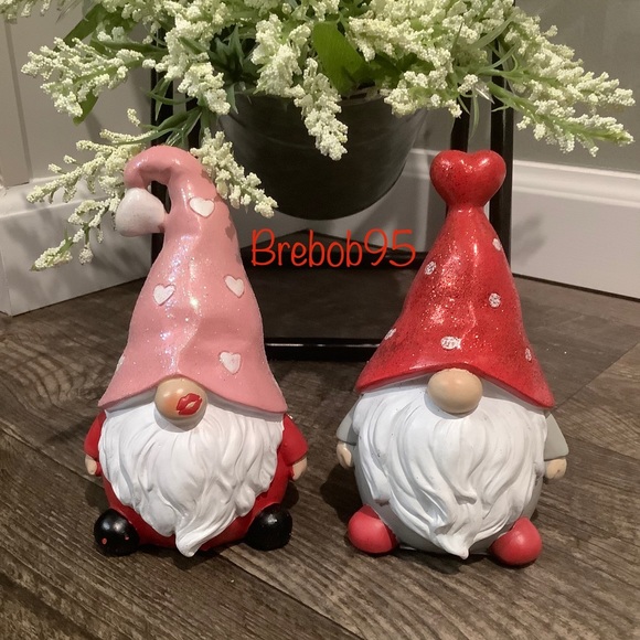 Unlisted Other - Valentine gnomes - set of 2- LAST SET